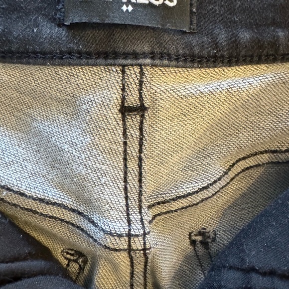 Express Skinny High Rise Jeans Black (Size 0R) - Picture 8 of 8